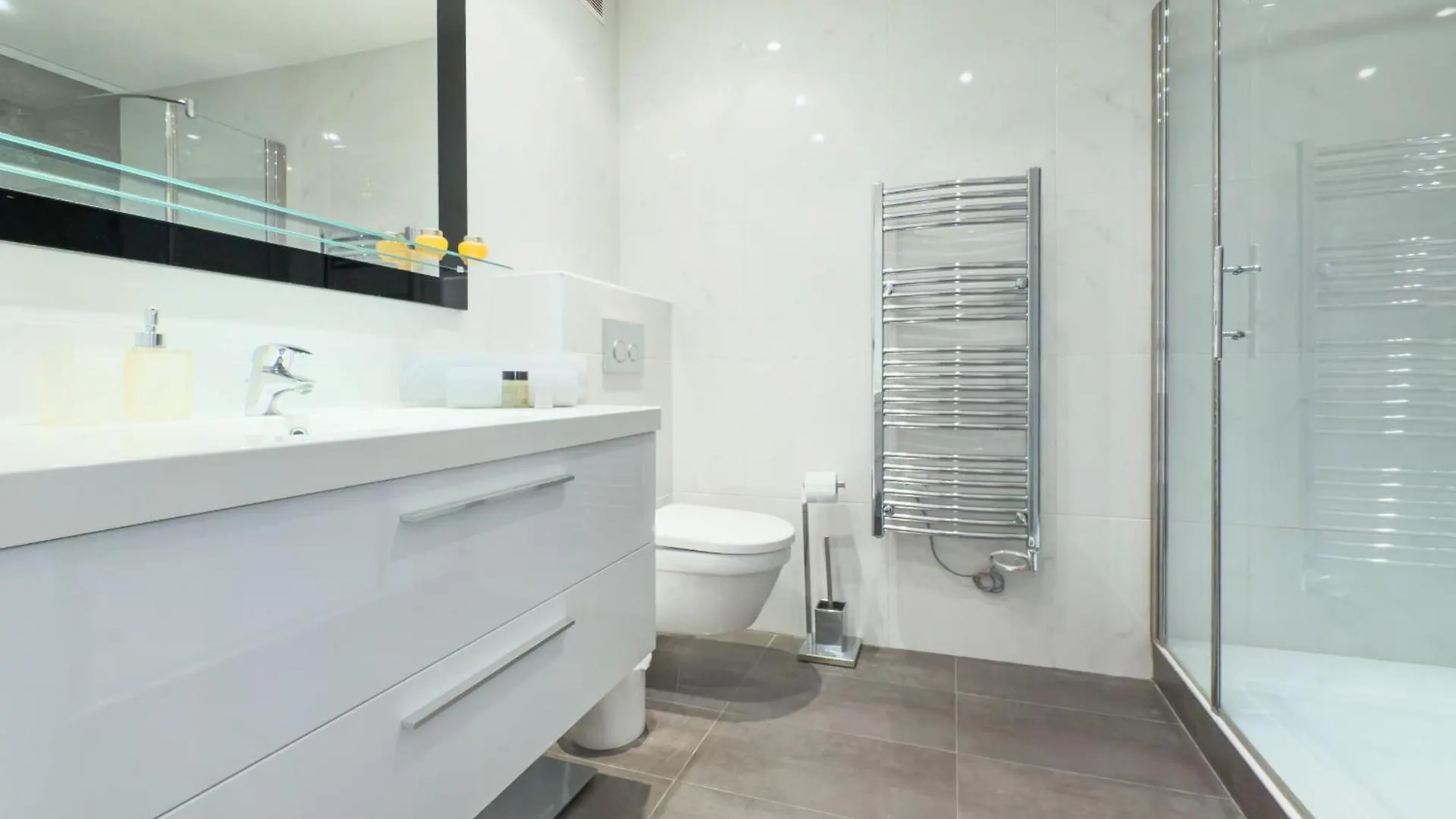 The Artist By Winsome Destination Apartment Cannes
