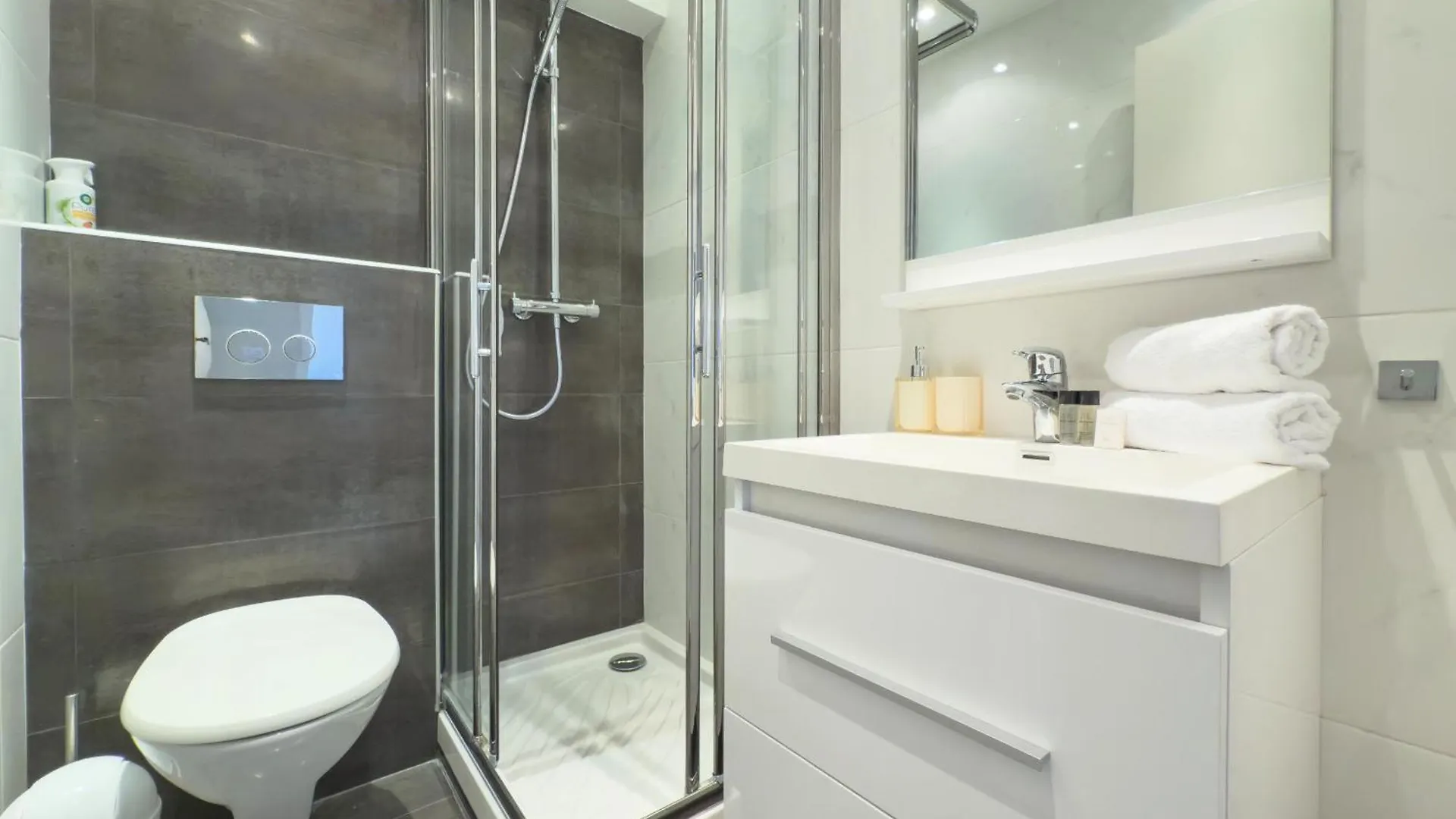 The Artist By Winsome Destination Apartment Cannes